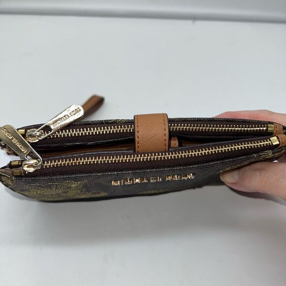 Michael Kors NWT Jet Set Phone Wristlet Large Wallet - Picture 12 of 13